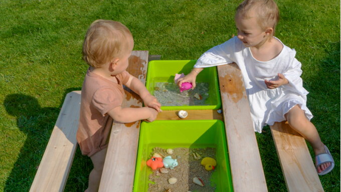 Tips for playing with EXIT toys sand and water table