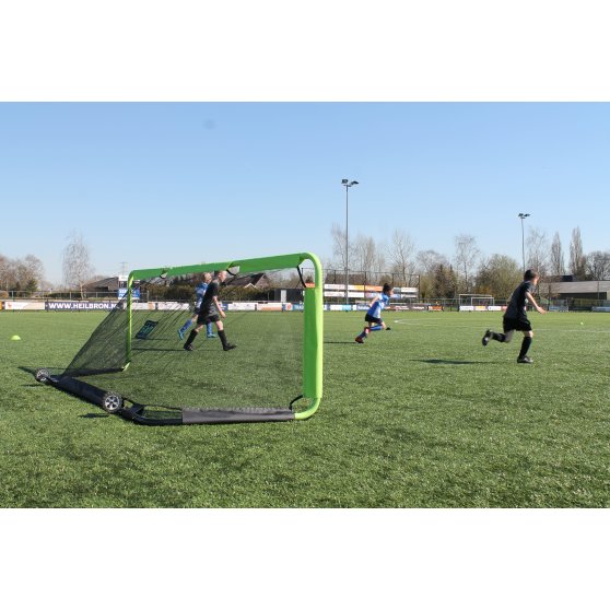 41.20.10.00-exit-gio-steel-football-goal-300x100cm-green-black-10