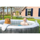 Nackstöd och mugghållare för uppblåsbara spa